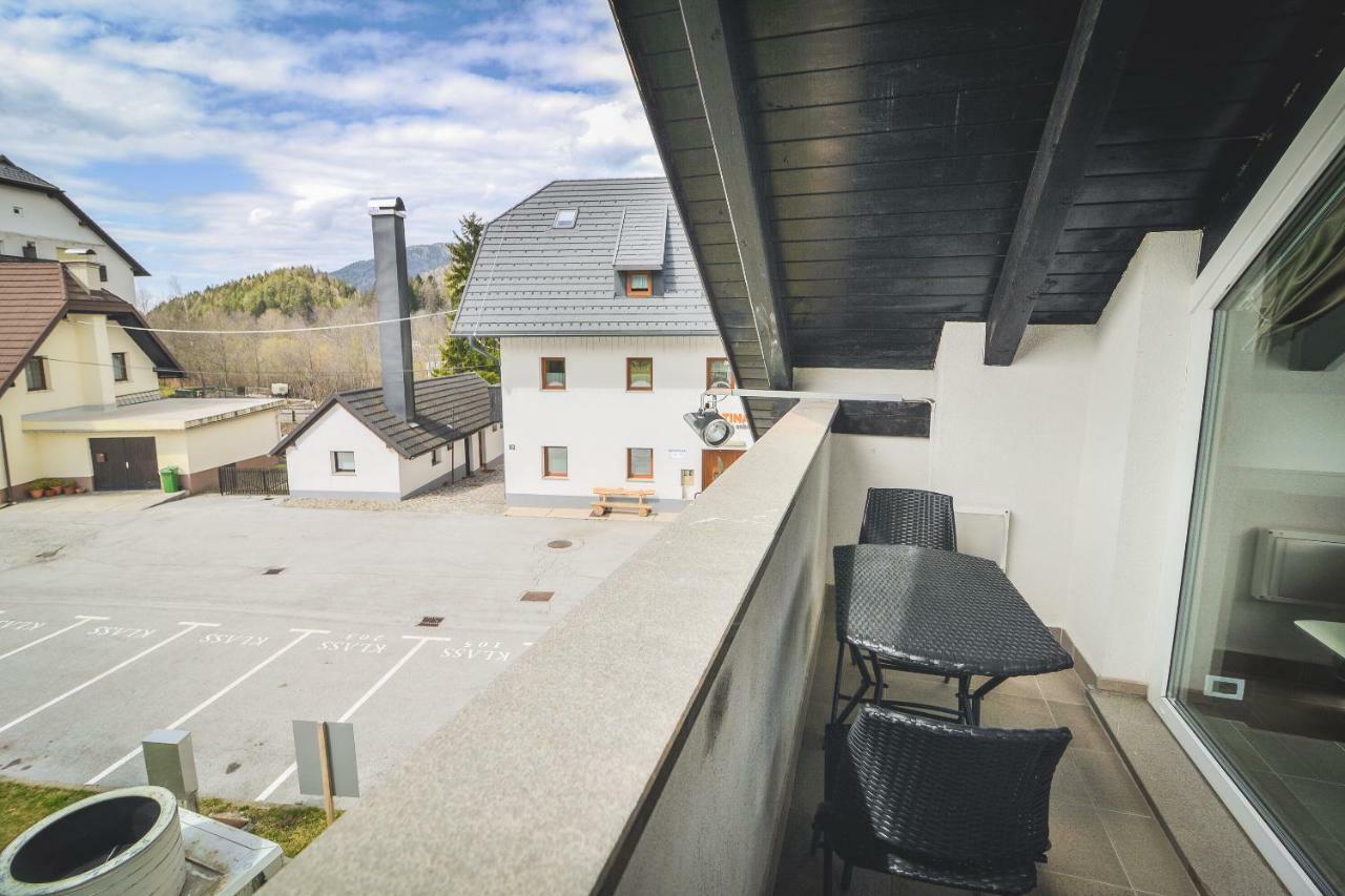 Klass 210 Kranjska Gora Esterno foto