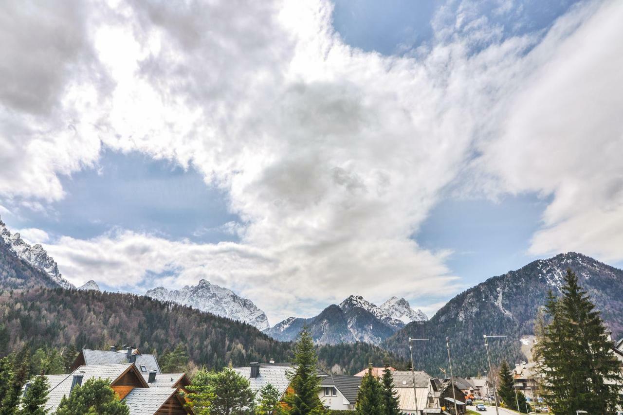 Klass 210 Kranjska Gora Esterno foto